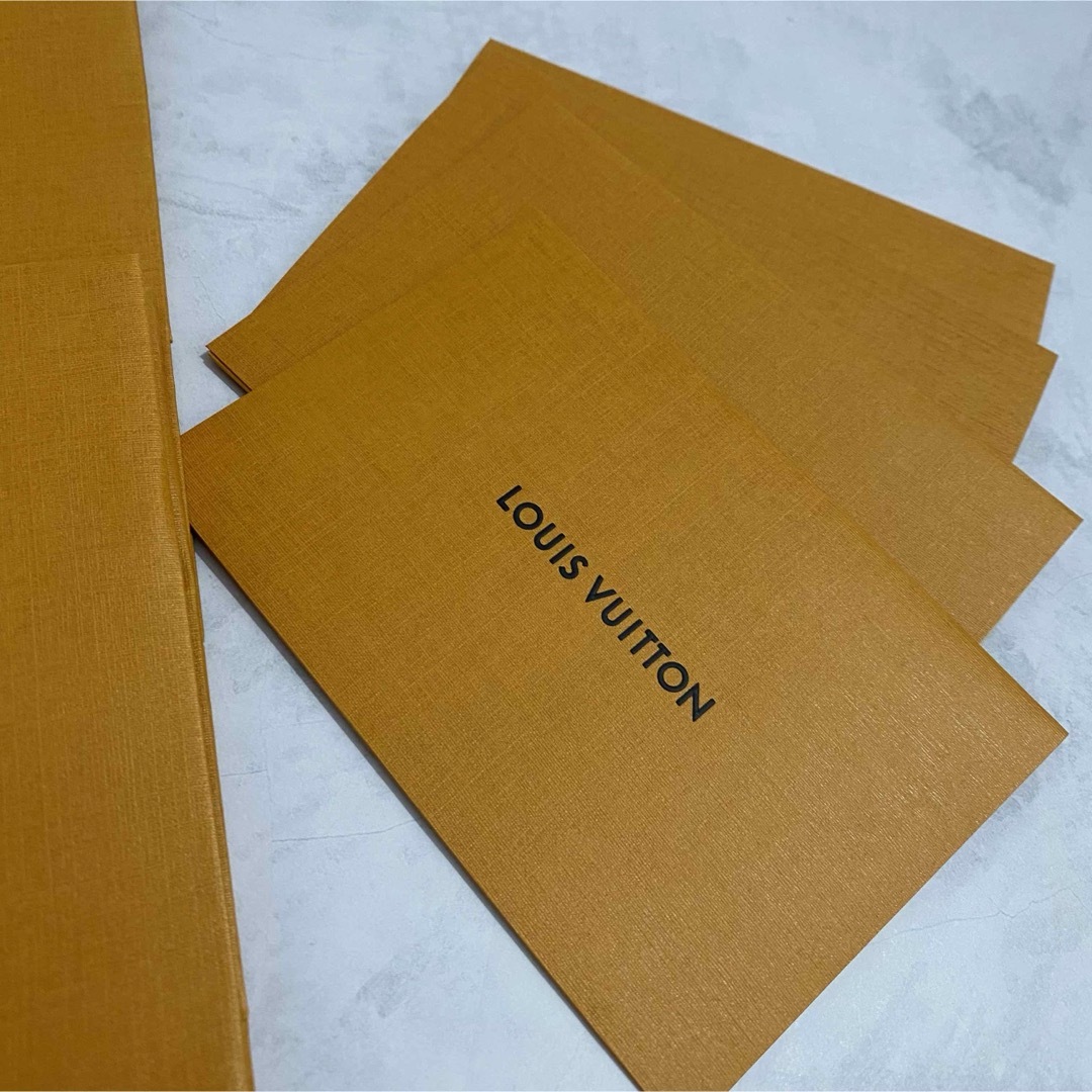 LOUIS VUITTON(ルイヴィトン)のLOUIS VUITTON  ショッパー　メッセージカード　ギフト用　小物用 レディースのバッグ(ショップ袋)の商品写真