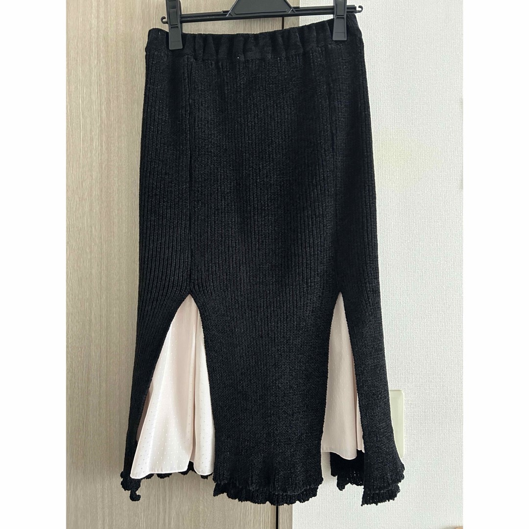 mame(マメ)のYUKI SHIMANE Slit Knit Skirt BLACK レディースのスカート(ロングスカート)の商品写真