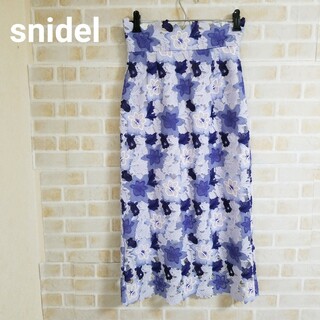 SNIDEL - 【本日削除/最終値下】snidel レーザープリントタイトSK スカート