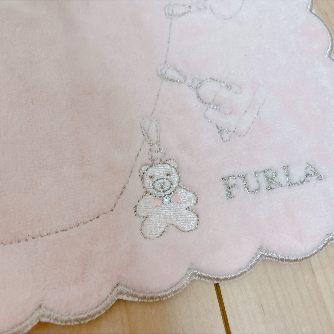 Furla(フルラ)のフルラ　タオルハンカチ　3枚セット レディースのファッション小物(ハンカチ)の商品写真