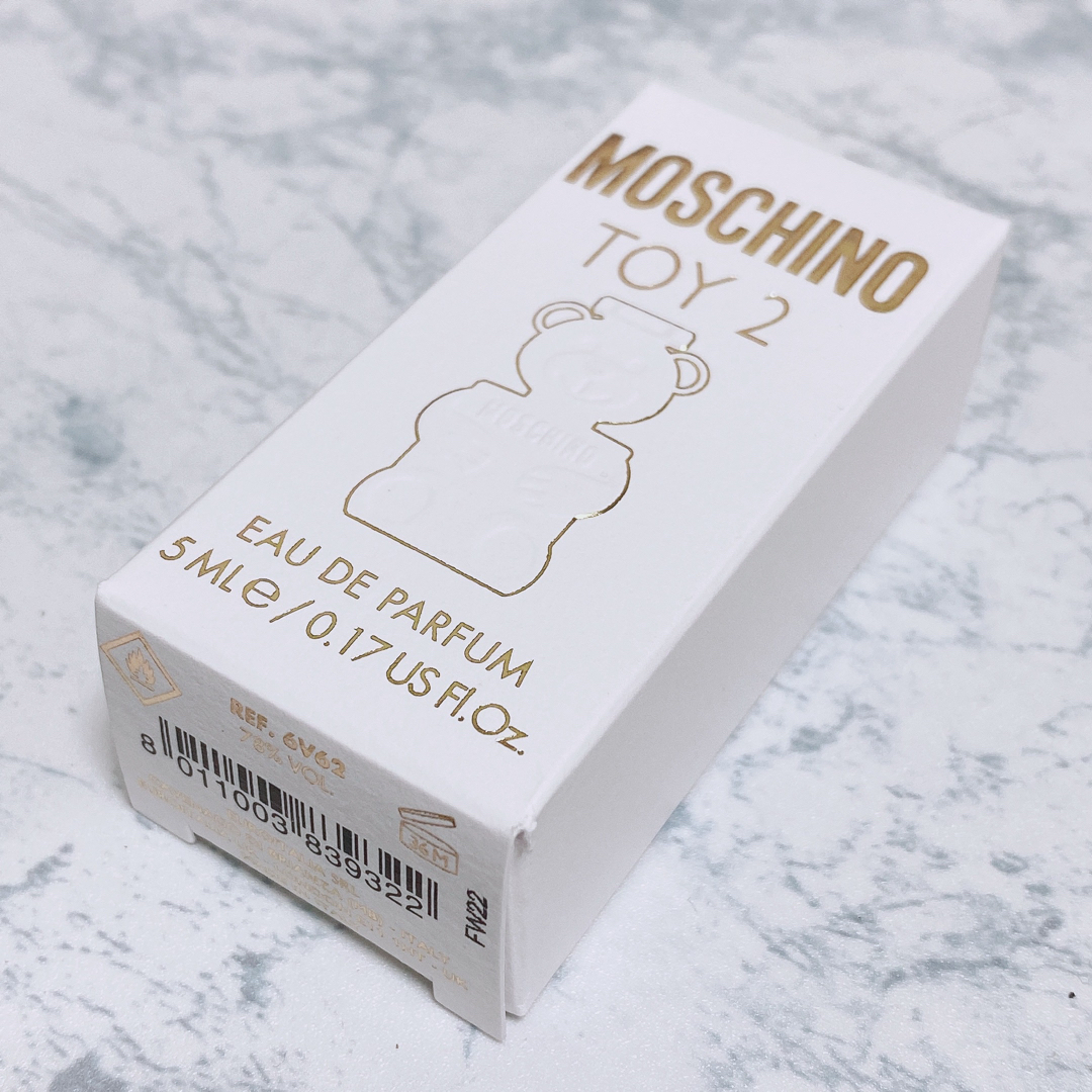 MOSCHINO(モスキーノ)の新品＊モスキーノ トイ2 オードパルファム 5ml 香水 レディース ミニ コスメ/美容の香水(香水(女性用))の商品写真