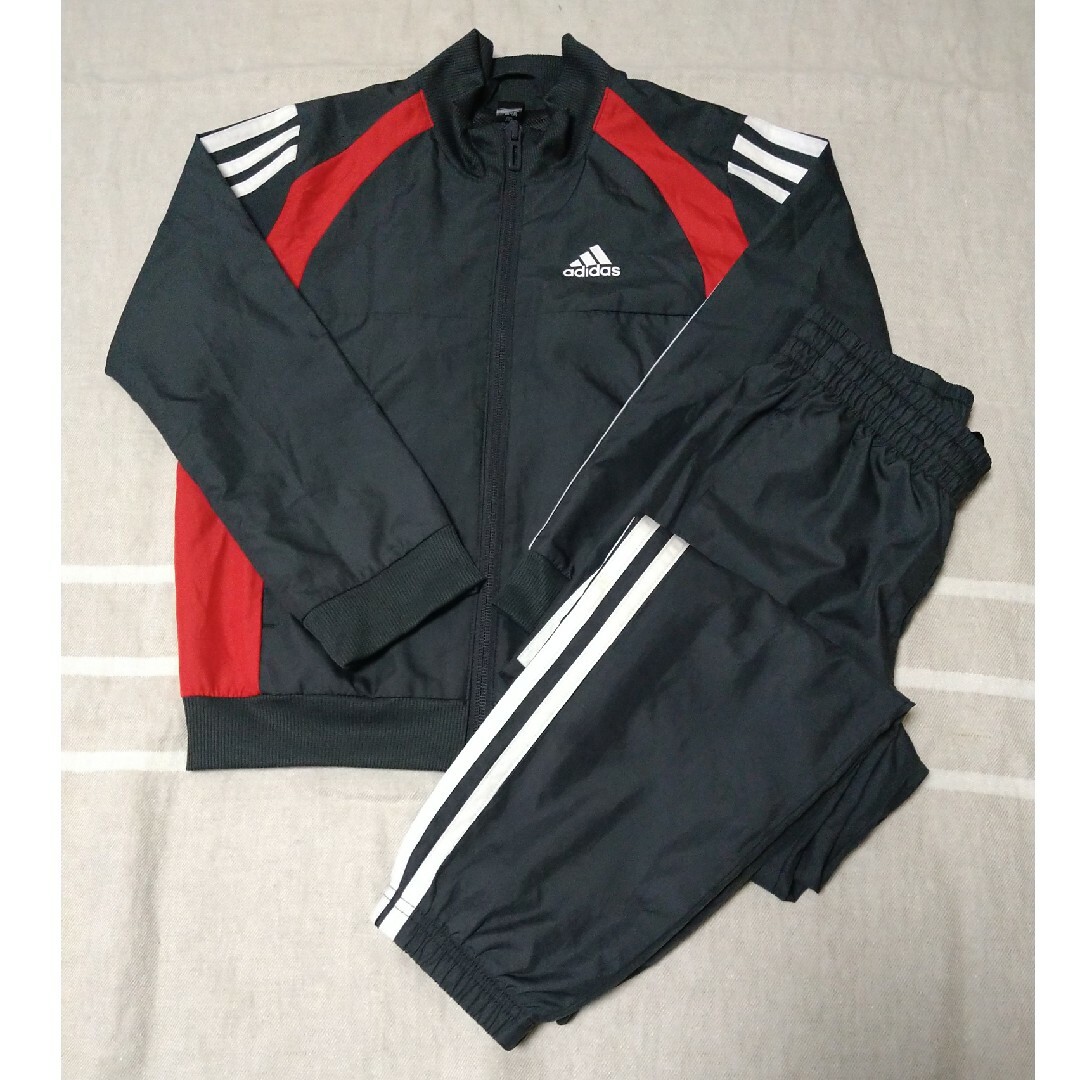 adidas(アディダス)のアディダス　キッズ　子供用　上下セットアップ キッズ/ベビー/マタニティのキッズ服男の子用(90cm~)(ジャケット/上着)の商品写真