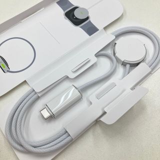 アップルウォッチ(Apple Watch)の純正品 充電器 ケーブル（タイプC）apple watch ,アップルウォッチ(バッテリー/充電器)