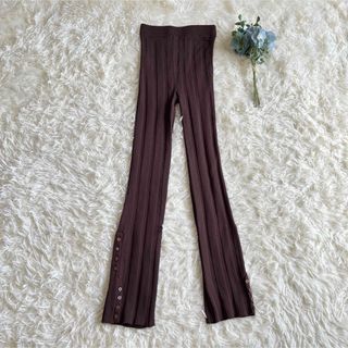 アメリヴィンテージ(Ameri VINTAGE)のAMERI ANKLE BUTTON RIB PANTS リブ　ダークブラウン(カジュアルパンツ)