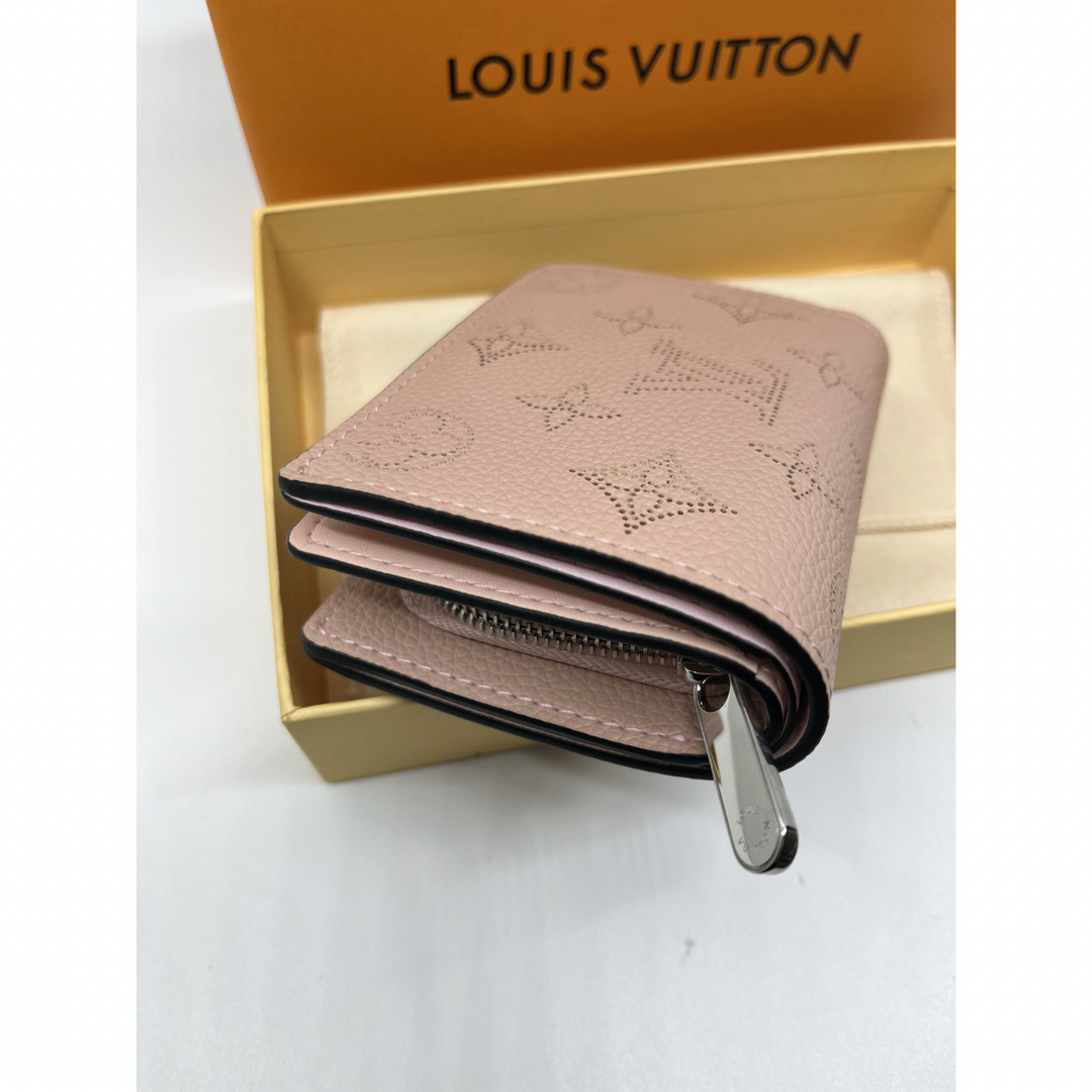 LOUIS VUITTON(ルイヴィトン)の【極美品】LOUIS VUITTON ボルトフォイユ クレア モデル マヒナ レディースのファッション小物(財布)の商品写真