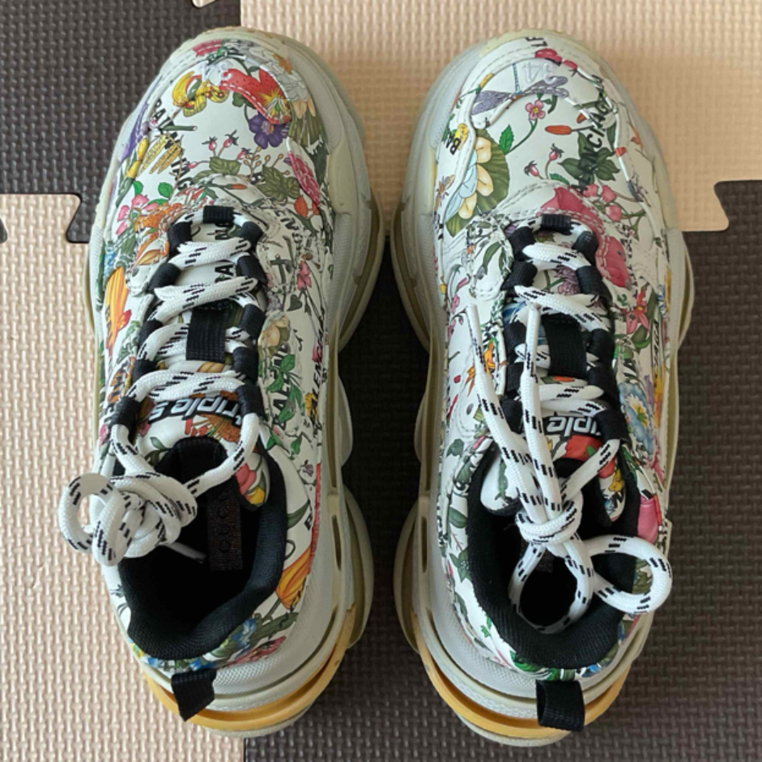 Gucci(グッチ)のGUCCI × BALENCIAGA TripleS 〝Flora″ レディースの靴/シューズ(スニーカー)の商品写真