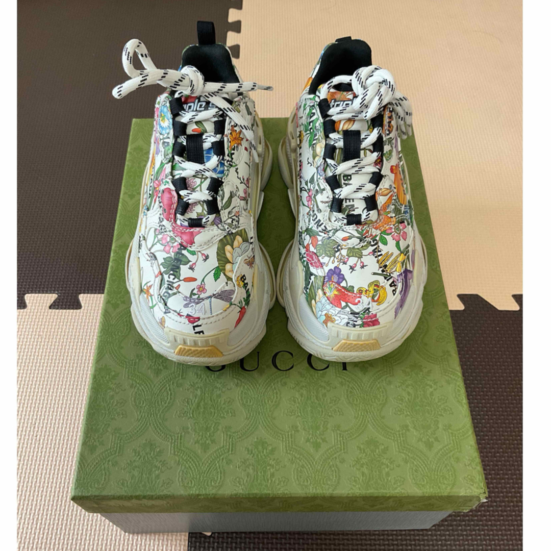 Gucci(グッチ)のGUCCI × BALENCIAGA TripleS 〝Flora″ レディースの靴/シューズ(スニーカー)の商品写真