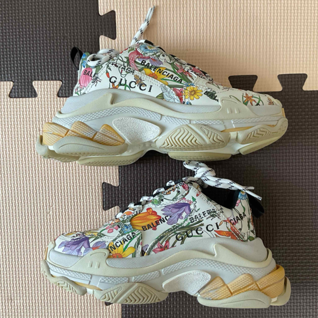 Gucci(グッチ)のGUCCI × BALENCIAGA TripleS 〝Flora″ レディースの靴/シューズ(スニーカー)の商品写真