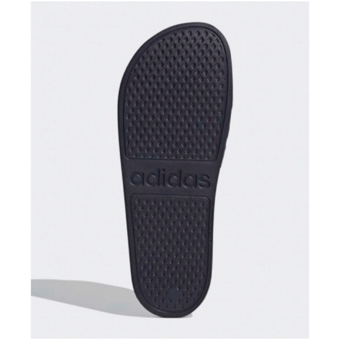 adidas(アディダス)の送料無料 新品 adidas ADILETTE アディレッタ アクア 28.5 メンズの靴/シューズ(サンダル)の商品写真