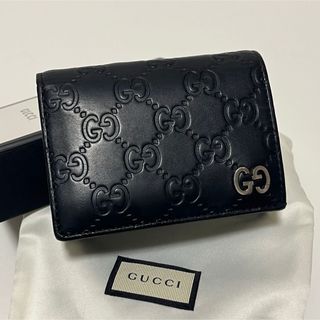 Gucci - 721 箱付✨グッチ 二つ折り財布 ドリアン シマレザー GG柄 ブラック 黒