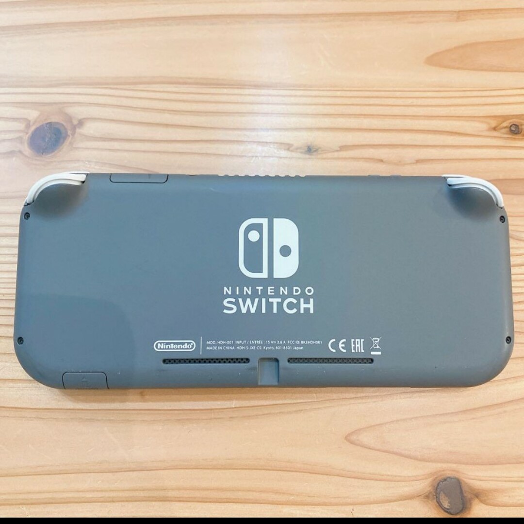 ニンテンドーSwitch エンタメ/ホビーのゲームソフト/ゲーム機本体(家庭用ゲーム機本体)の商品写真