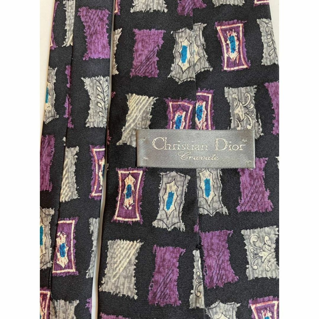 Christian Dior(クリスチャンディオール)のクリスチャン・ディオール【総柄　ブラック系】 USED オールド ネクタイ 古着 メンズのファッション小物(ネクタイ)の商品写真