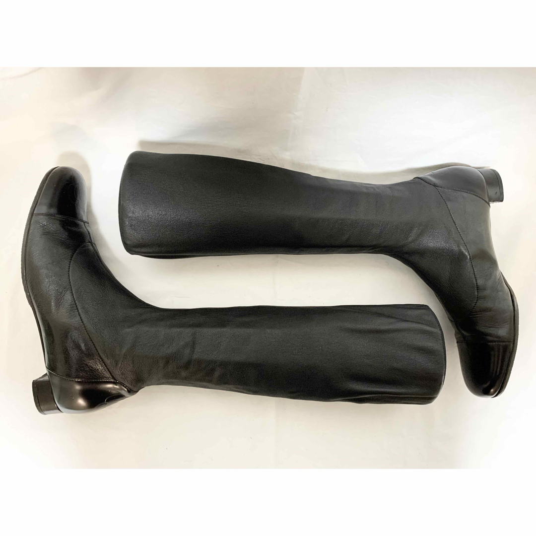 CHANEL(シャネル)の希少 美品 シャネル ラム レザー カメリア ココマーク ロングブーツ 黒 37 レディースの靴/シューズ(ブーツ)の商品写真