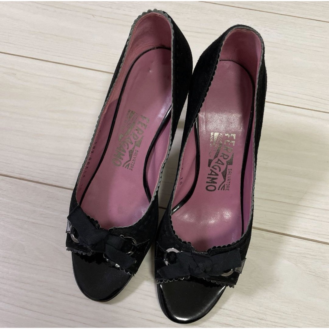Salvatore Ferragamo - フェラガモ スエード パンプス 正規品の Salvatore Ferragamo - フェラガモ スエード パンプス 正規品の