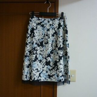 キララ - KIRARA 花柄スカート