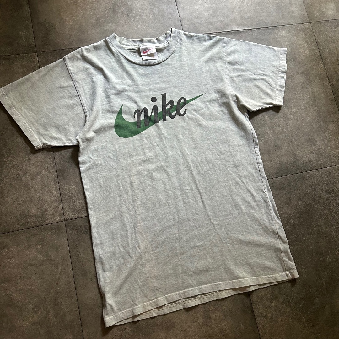NIKE - 90s NIKE ナイキ tシャツ ライトグリーン 筆記体ロゴ 白