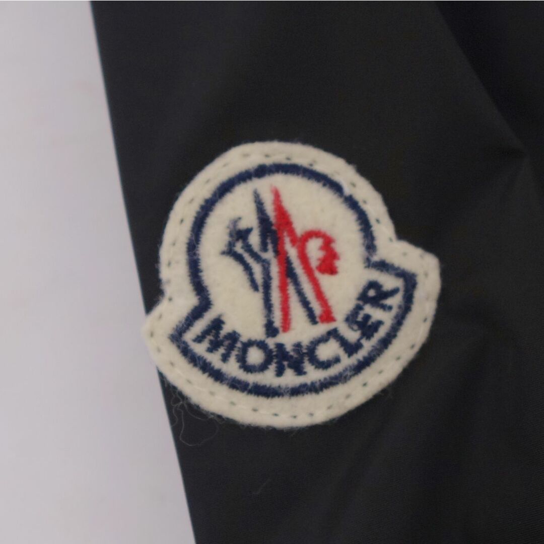 MONCLER(モンクレール)のモンクレール MONCLER ジャケット ジャンパー HIPPOLYTE フード フーディー ロゴワッペン アウター メンズ 2(L相当) ブラック メンズのジャケット/アウター(その他)の商品写真