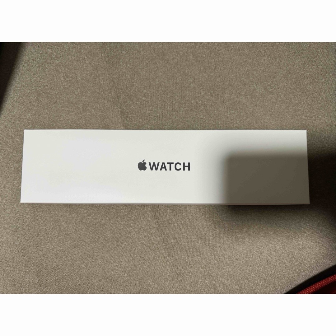 Apple(アップル)のApple Watch se 第二世代　44mm スターライト　iPhone X メンズの時計(腕時計(デジタル))の商品写真