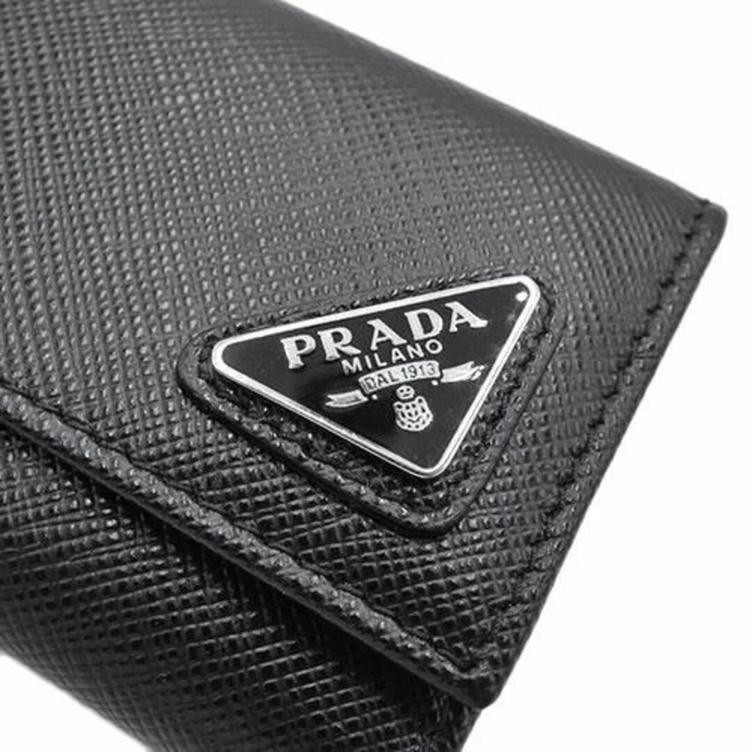 PRADA(プラダ)のプラダ キーケース PRADA サフィアーノ トライアングル 6連 キーフック 黒 ブラック メンズ シルバー金具 2PG222 OJ10142 メンズのファッション小物(キーケース)の商品写真