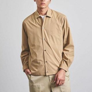 ユナイテッドアローズ(UNITED ARROWS)の【未使用】ギャザー 1ポケット シャツ S【 BEIGE 】ユナイテッドアローズ(シャツ)