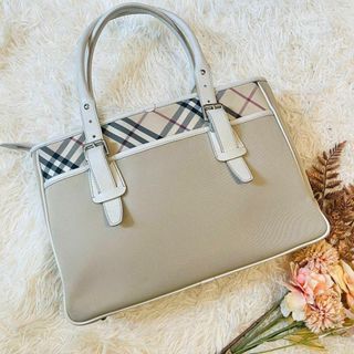 バーバリー(BURBERRY)の美品＊バーバリー ハンド トートバッグ A4 ノバチェック キャンバス ホワイト(トートバッグ)