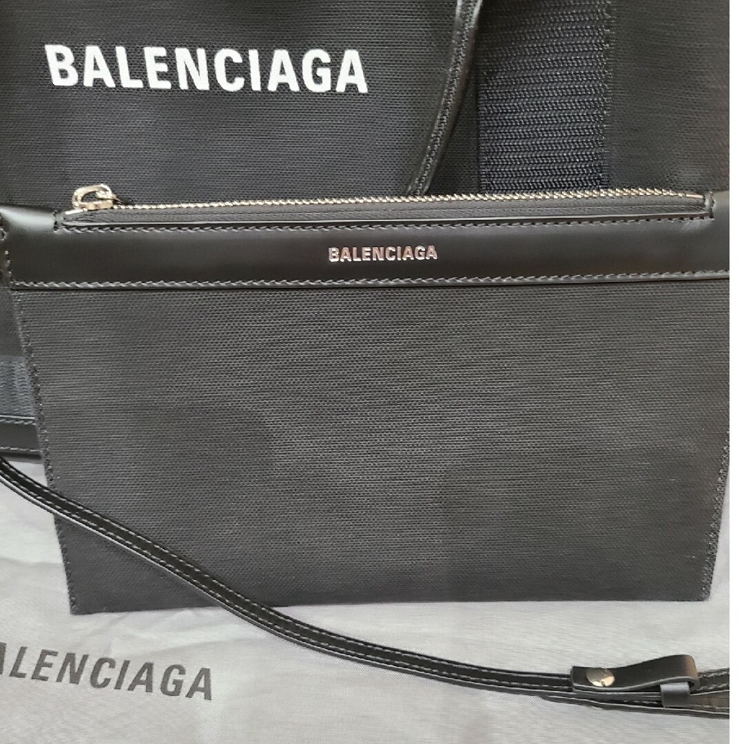 Balenciaga(バレンシアガ)の【美品】BALENCIAGAネイビーカバ Sコットンキャンバス レディースのバッグ(トートバッグ)の商品写真