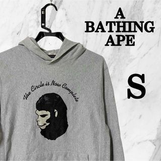 アベイシングエイプ(A BATHING APE)のA BATHING  APE アベイシングエイプ　パーカー　センターロゴ(パーカー)