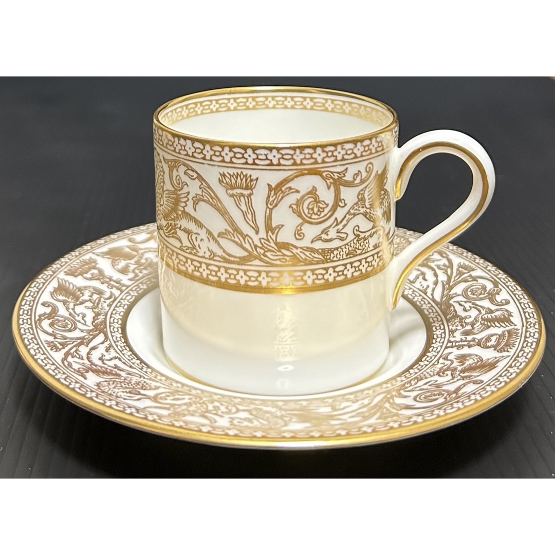 WEDGWOOD(ウェッジウッド)の◎美品　ウェッジウッド　フロレンティーンゴールド　カップ&ソーサー インテリア/住まい/日用品のキッチン/食器(食器)の商品写真