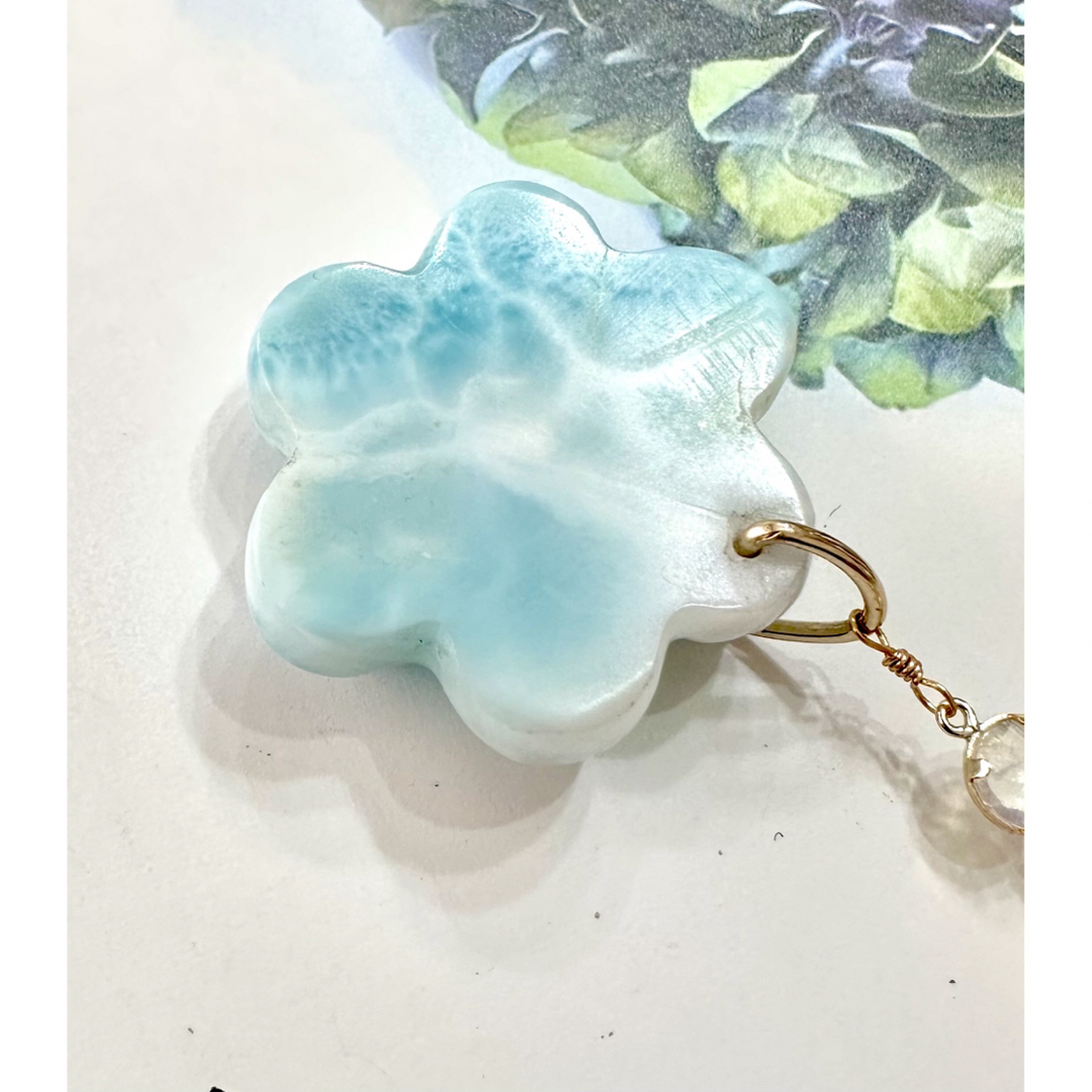 k14gf  ラリマー　フラワー　レインボームーンストーン　ネックレス ハンドメイドのアクセサリー(ネックレス)の商品写真