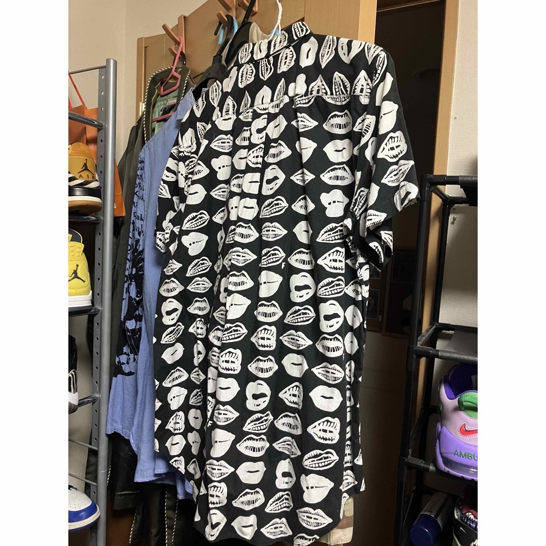 BLACK COMME des GARCONS(ブラックコムデギャルソン)のBLACK COMME des GARCONS メンズ  半袖　L メンズのトップス(シャツ)の商品写真