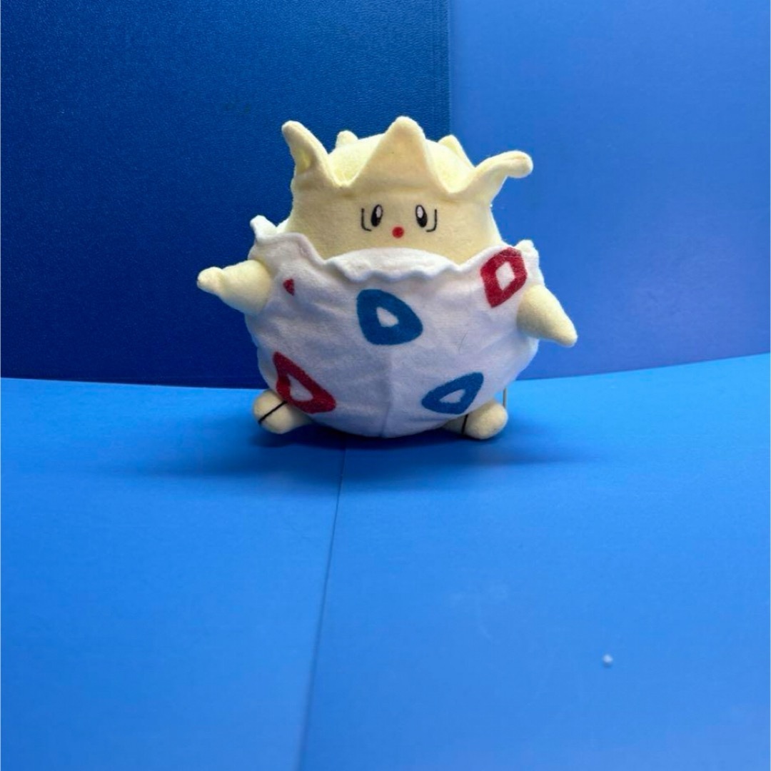 ポケモン(ポケモン)の初期ポケモン　トゲピー　フィギュア　タマゴ　ぬいぐるみ　レトロ　貴重 エンタメ/ホビーのおもちゃ/ぬいぐるみ(キャラクターグッズ)の商品写真