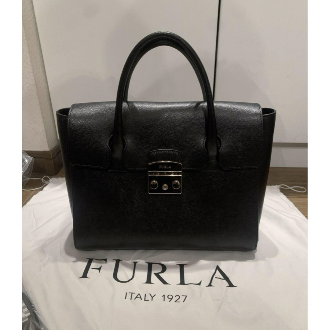 Furla(フルラ)のフルラ　メトロポリス　Mサッチェル　2wayバッグ　極美品‼️ レディースのバッグ(ハンドバッグ)の商品写真