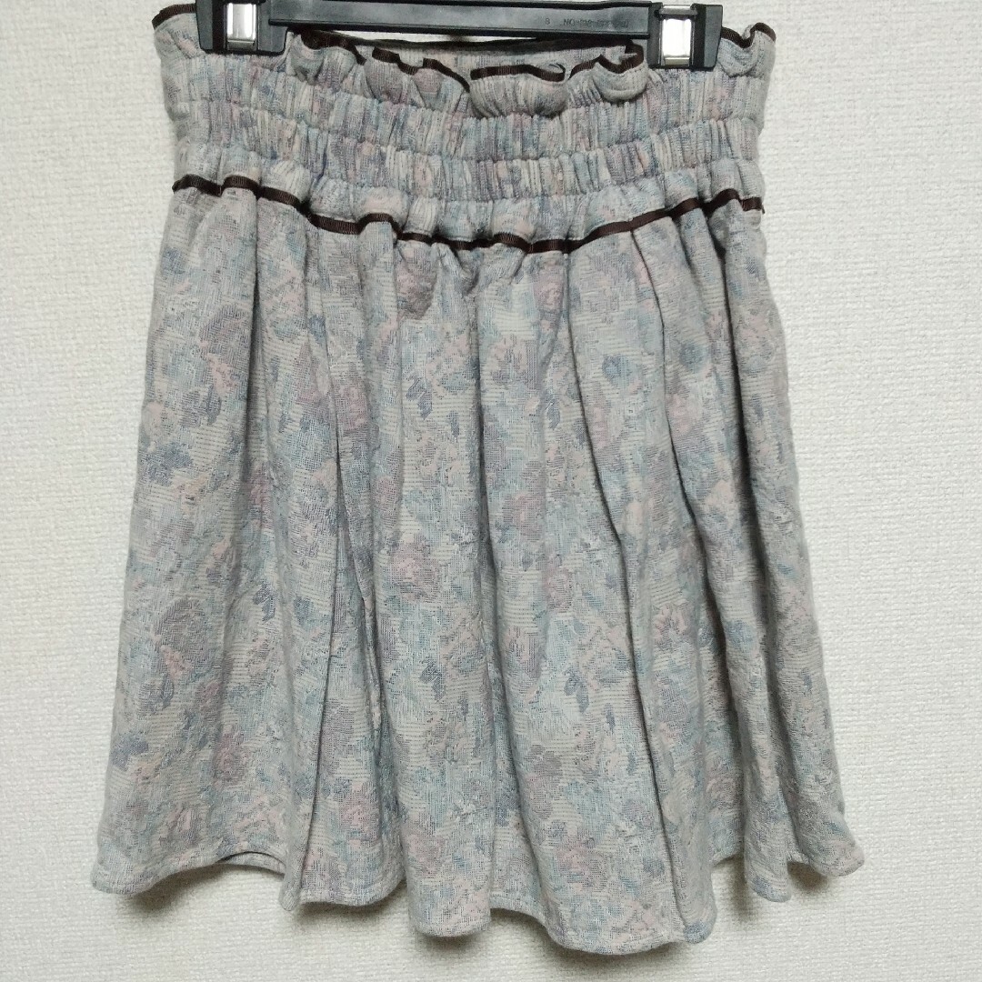 Ank Rouge(アンクルージュ)のAnkrouge 花柄 ミニスカート ゴブラン織 レディースのスカート(ミニスカート)の商品写真