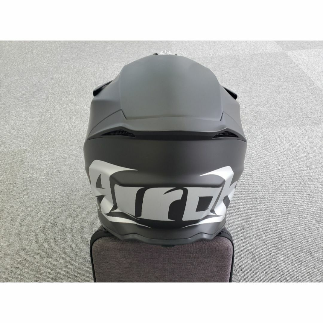 Airoh Twist 2.0　モトクロスヘルメット　Lサイズ（59/60cm） 自動車/バイクのバイク(ヘルメット/シールド)の商品写真