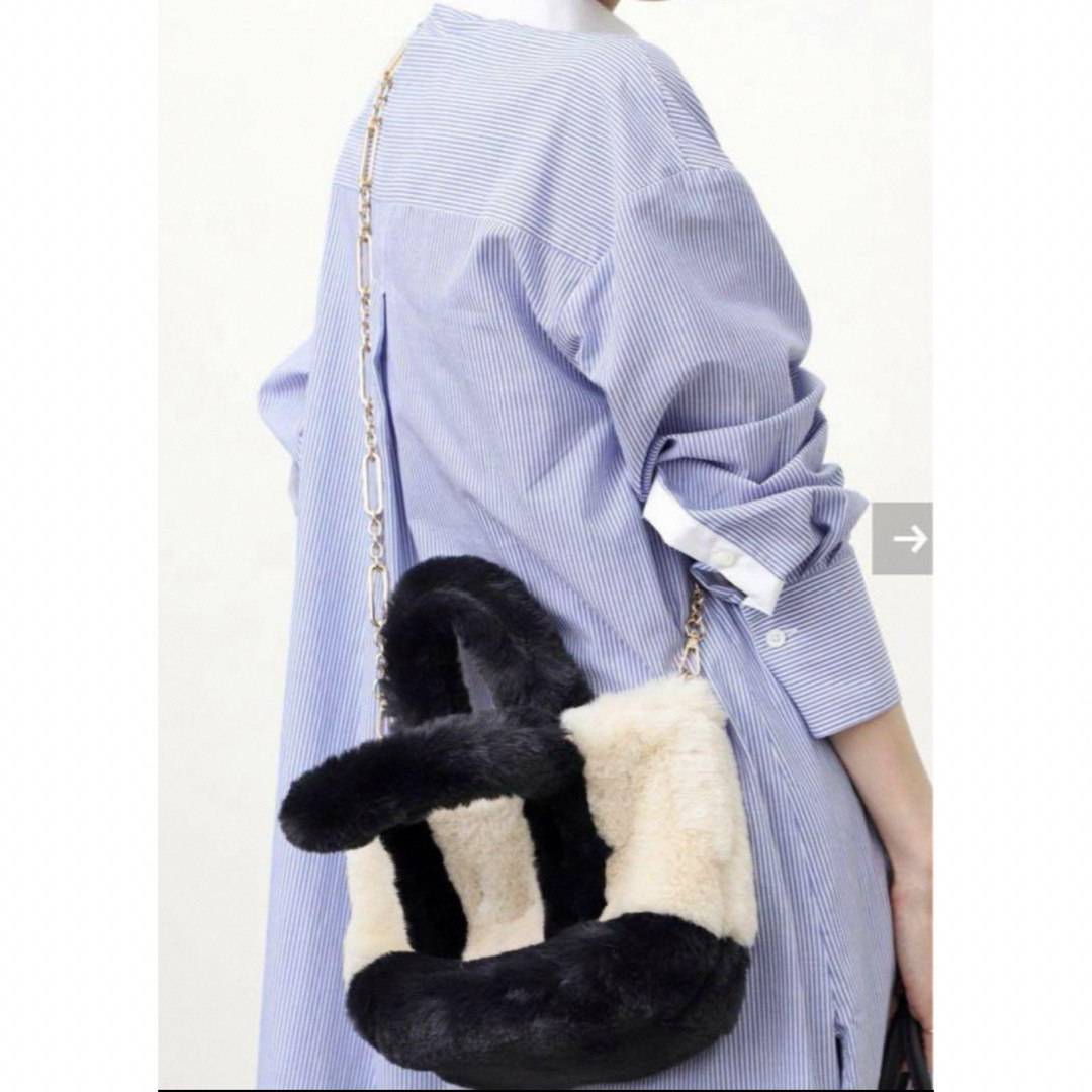 L'Appartement DEUXIEME CLASSE(アパルトモンドゥーズィエムクラス)のGOOD GRIEF! FAUX FUR TOTE BAG SMALL レディースのバッグ(ショルダーバッグ)の商品写真