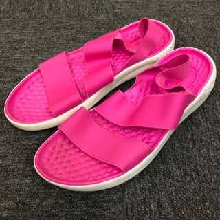 クロス(CROSS)の即決 CROCS クロックス サンダル W9(サンダル)