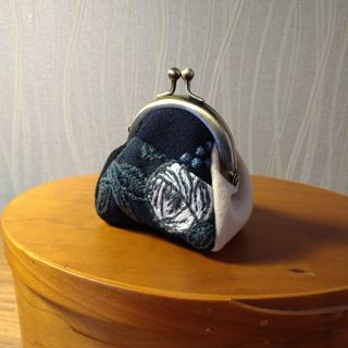 最安値挑戦】 ミナペルホネン ハンドメイド がま口 通帳ポケット付 最安値挑戦】 ミナペルホネン ハンドメイド がま口 通帳ポケット付
