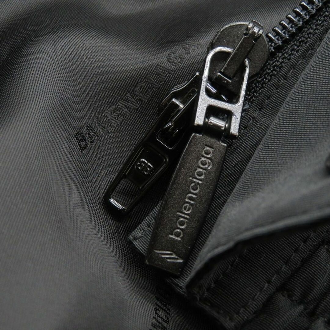 Balenciaga(バレンシアガ)のBALENCIAGA 23ss MINIMAL TRACKSUIT BLACK サイズXS 746473 TMO17 メンズのジャケット/アウター(ナイロンジャケット)の商品写真