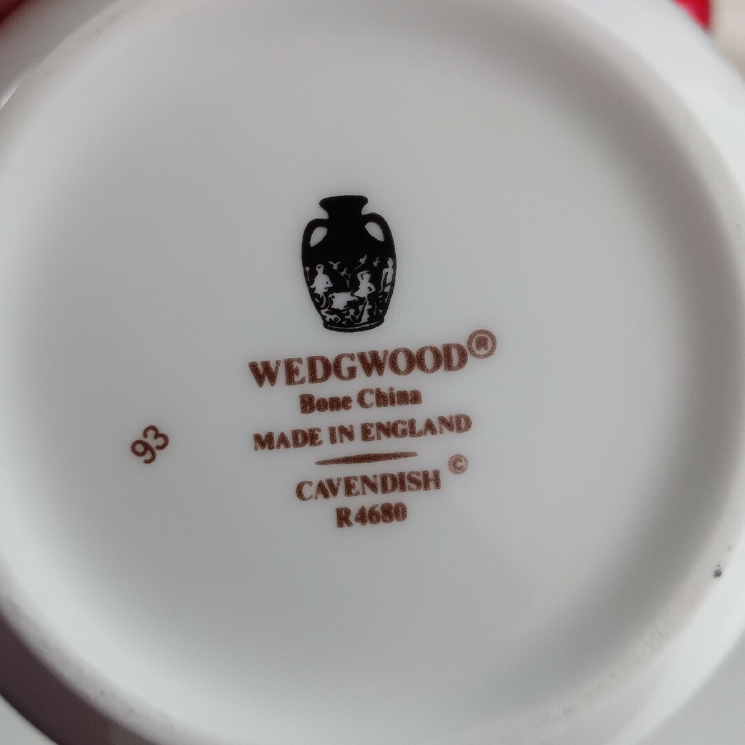 WEDGWOOD(ウェッジウッド)のWEDGWOOD CAVENDISH ウェジウッドボーンチャイナ ６客 インテリア/住まい/日用品のキッチン/食器(グラス/カップ)の商品写真