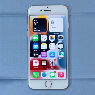 アイフォーン(iPhone)のiPhone7 本体(スマートフォン本体)