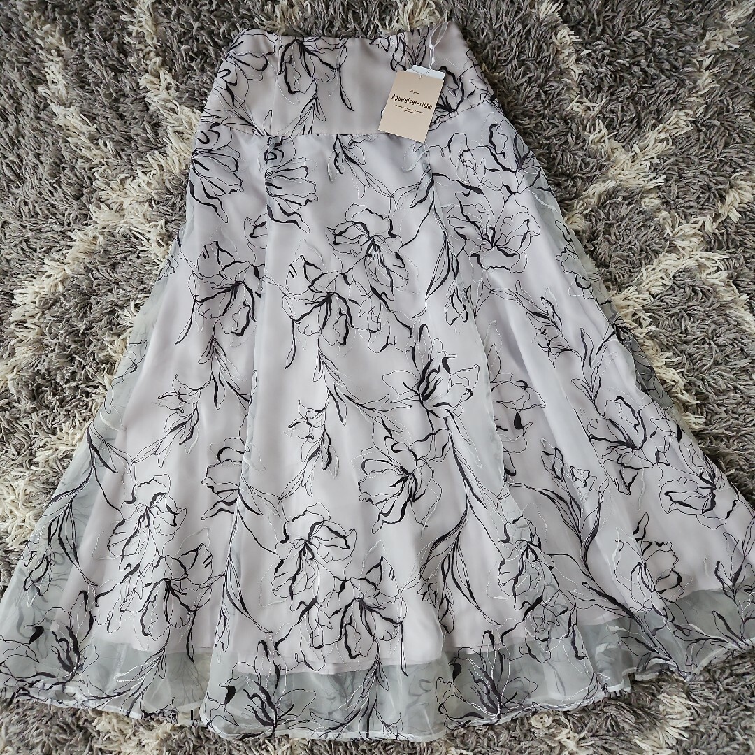 Apuweiser-riche(アプワイザーリッシェ)のアプワイザーリッシェ　ピオニーライン刺繍スカート レディースのスカート(ロングスカート)の商品写真