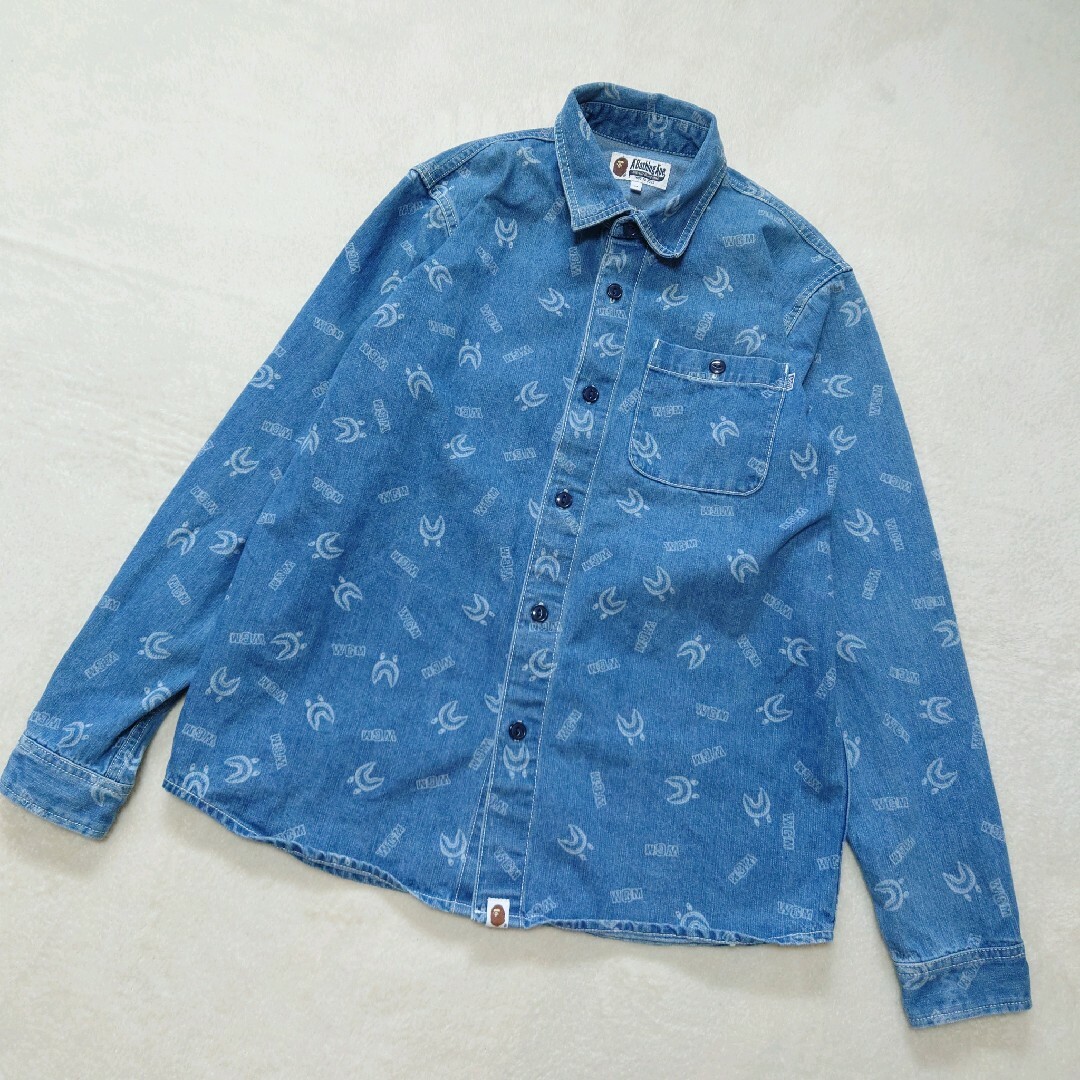 A BATHING APE(アベイシングエイプ)の希少　エイプ　shark pattern denim shirt　22SS　美品 メンズのトップス(シャツ)の商品写真