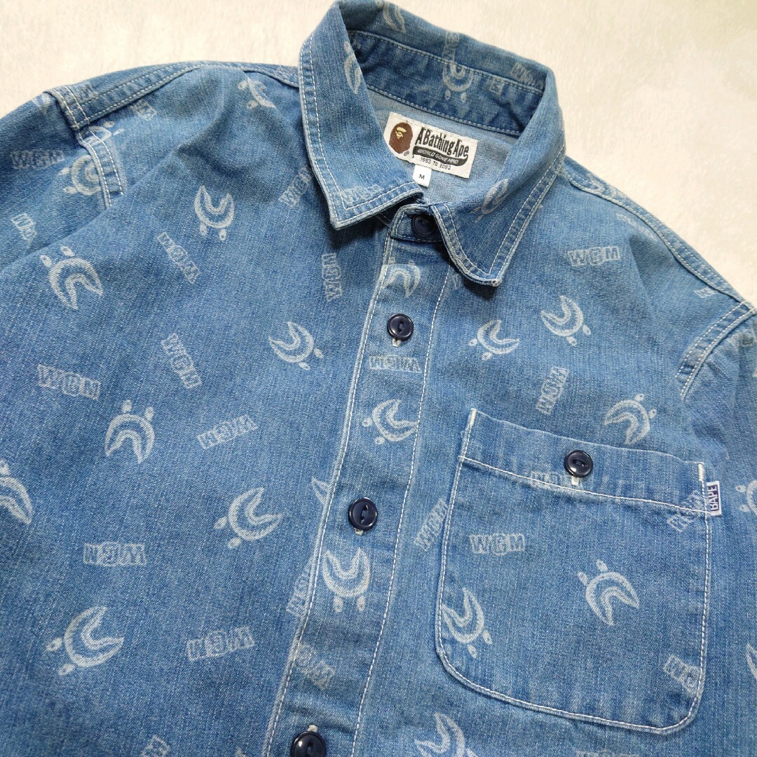 A BATHING APE(アベイシングエイプ)の希少　エイプ　shark pattern denim shirt　22SS　美品 メンズのトップス(シャツ)の商品写真