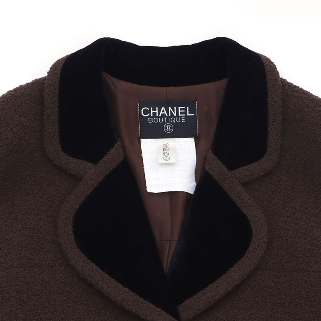 CHANEL(シャネル)のシャネル CHANEL クローバーボタン ベロア コート レディースのジャケット/アウター(その他)の商品写真