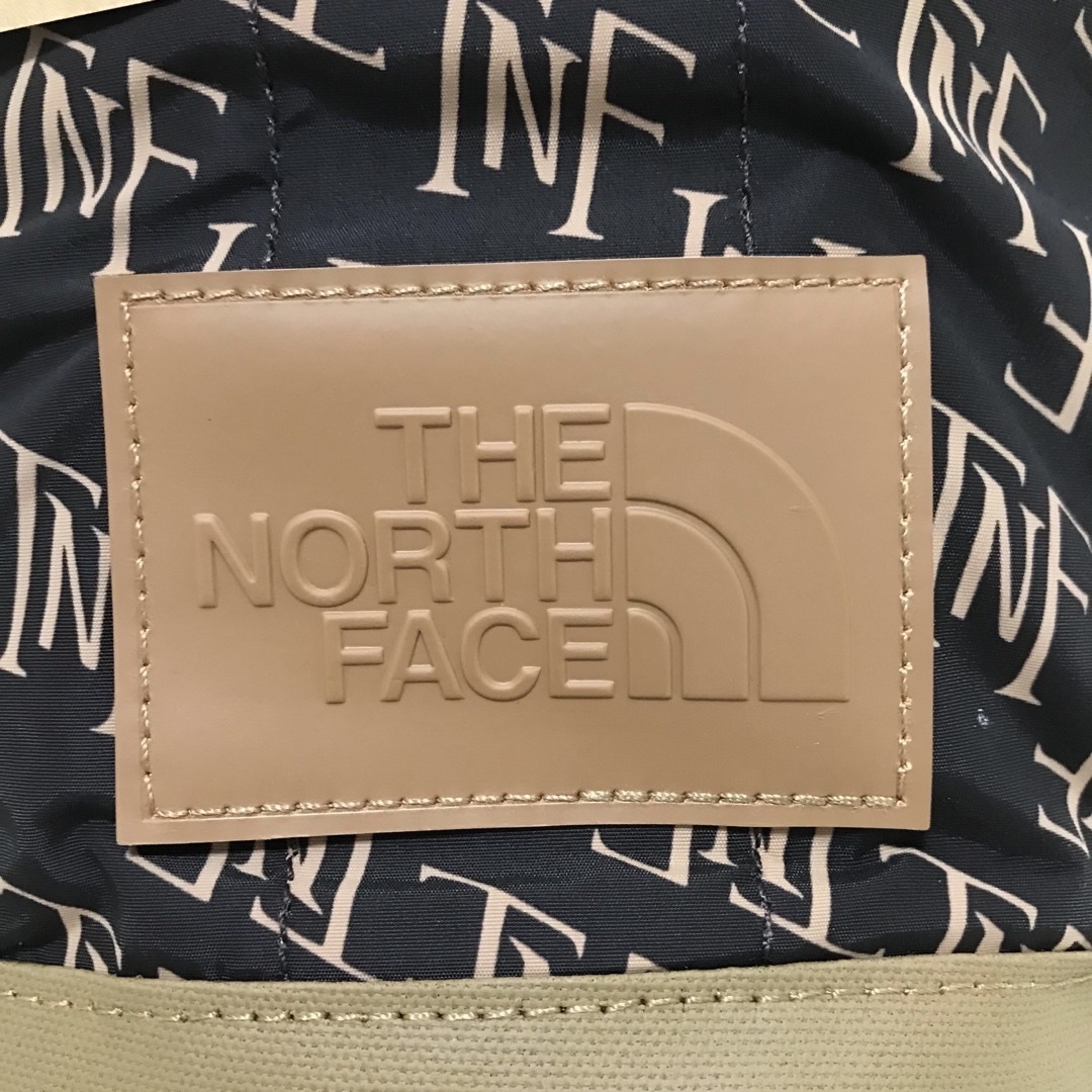 THE NORTH FACE(ザノースフェイス)のThe North Face Never Stop Mini Backpack レディースのバッグ(リュック/バックパック)の商品写真