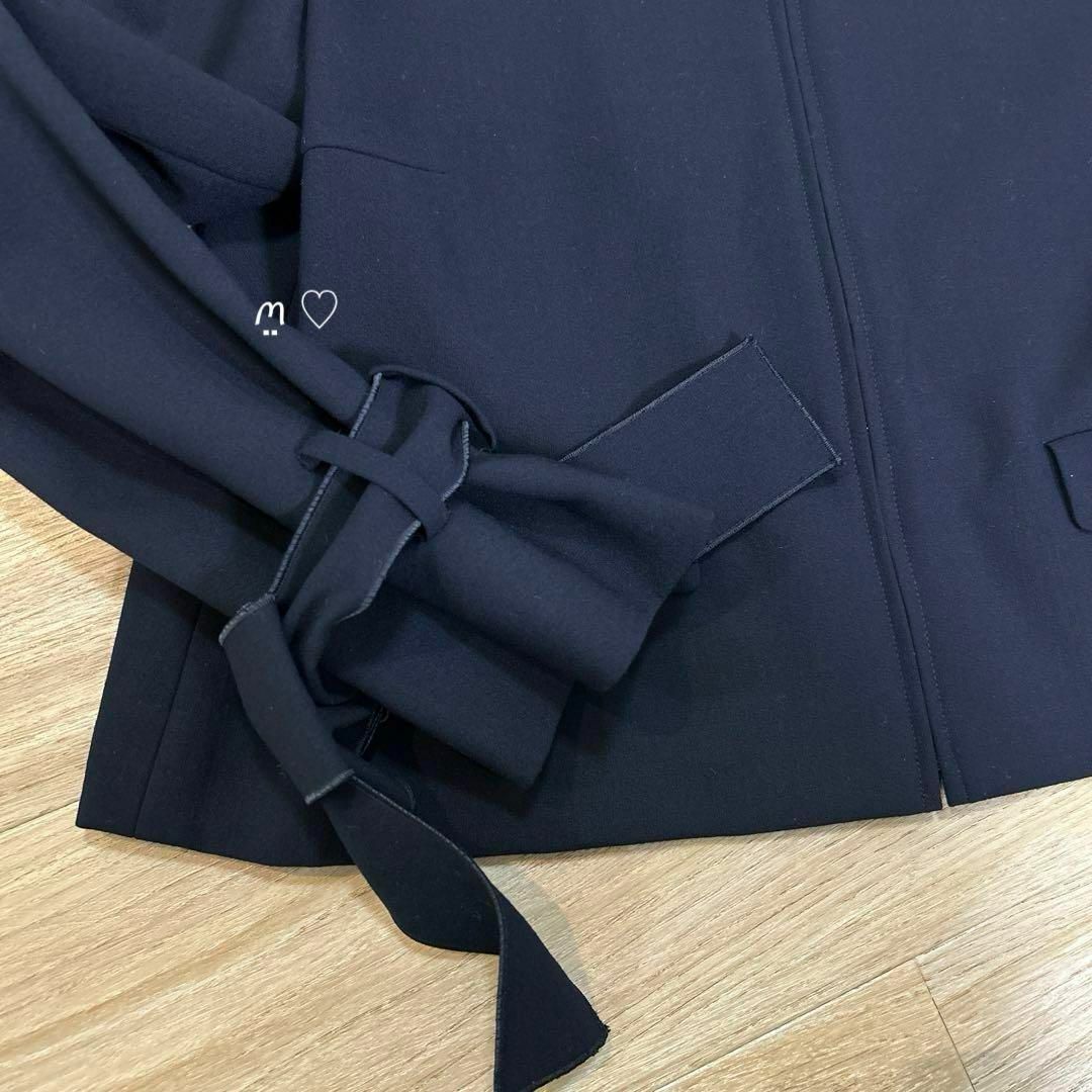 FOXEY(フォクシー)のFOXEY　フォクシー　袖口リボンジャケット　38　ミッドナイトブルー　羽織り レディースのジャケット/アウター(ノーカラージャケット)の商品写真