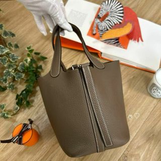 エルメス(Hermes)のHERMES　エルメス　ピコタンPM　エトゥープ　シルバー金具　ハンドバッグ(ハンドバッグ)