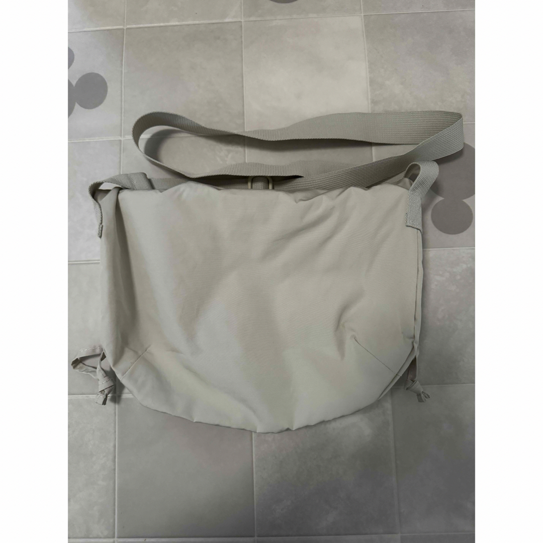 UNIQLO(ユニクロ)のドローストリングバッグ（スモール） レディースのバッグ(ショルダーバッグ)の商品写真