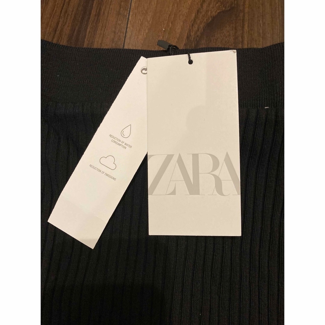 ZARA(ザラ)の新品未使用　ZARA  スカート レディース レディースのスカート(ロングスカート)の商品写真