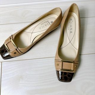 ダイアナ(DIANA)の【美品】 DIANA コンフォート パンプス レザー 型押し 22.5(ハイヒール/パンプス)